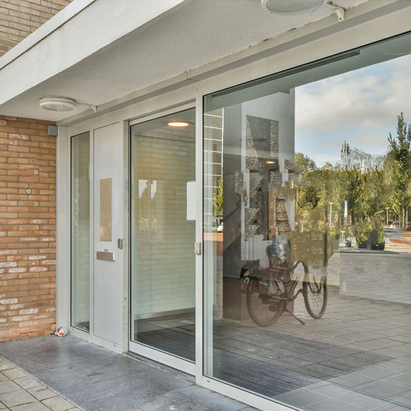 Benefits of Frameless Glass Doors - Functionality Combined With Aesthetic Appeal